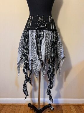 Dark in Love Punk Asymmetric Mini Skirt